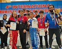 Başarılı Antrönerlerimiz ve Sporcularımız